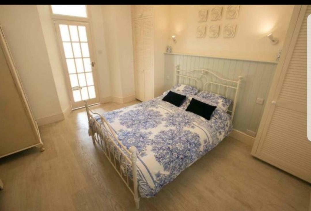 Beautiful One Bedroom Ground Floor Apartment With Parking Exeter Exterior foto